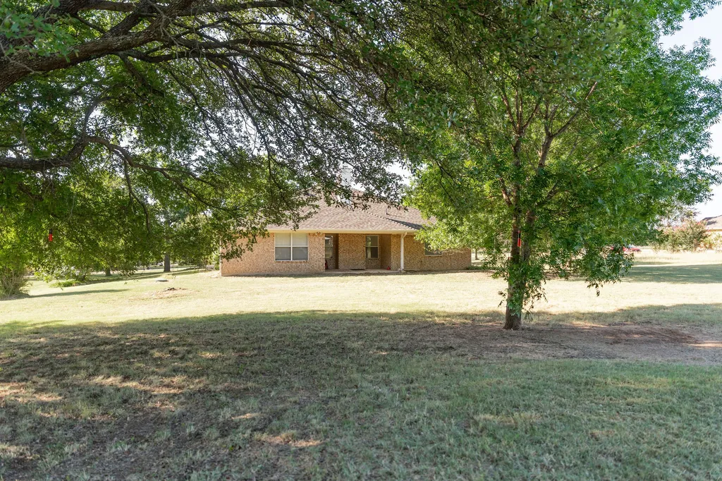 1193 County Road 318 Glen Rose TX 76043