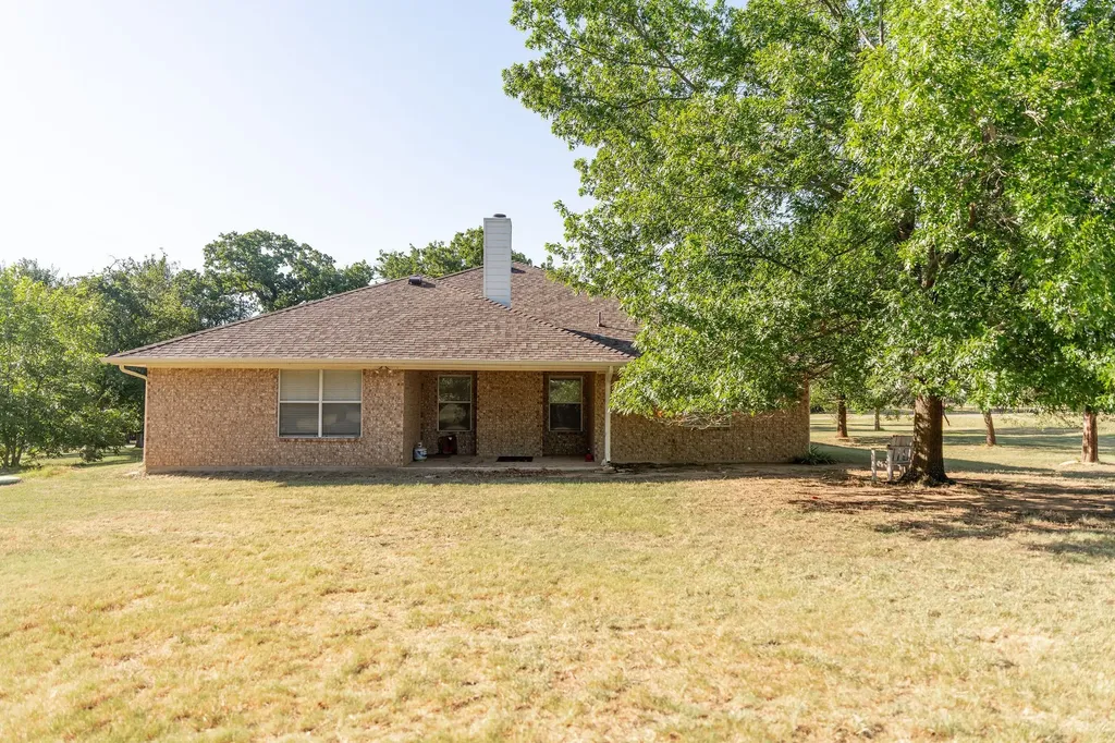 1193 County Road 318 Glen Rose TX 76043