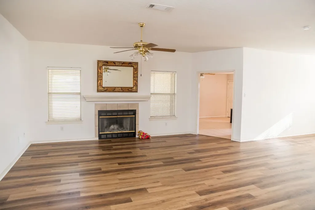 1193 County Road 318 Glen Rose TX 76043
