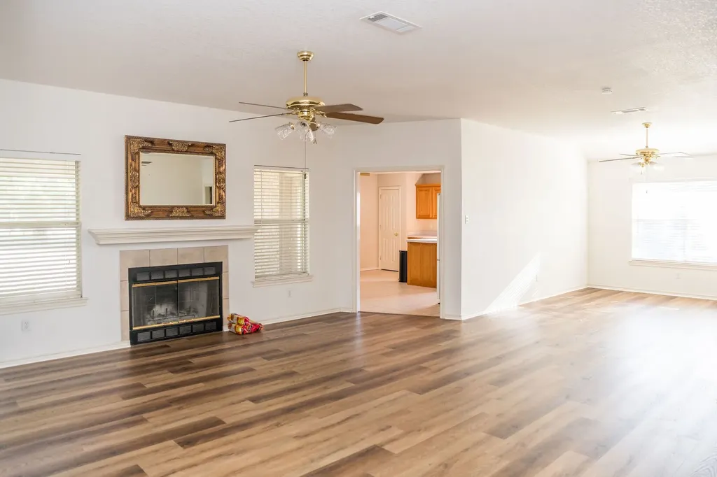 1193 County Road 318 Glen Rose TX 76043