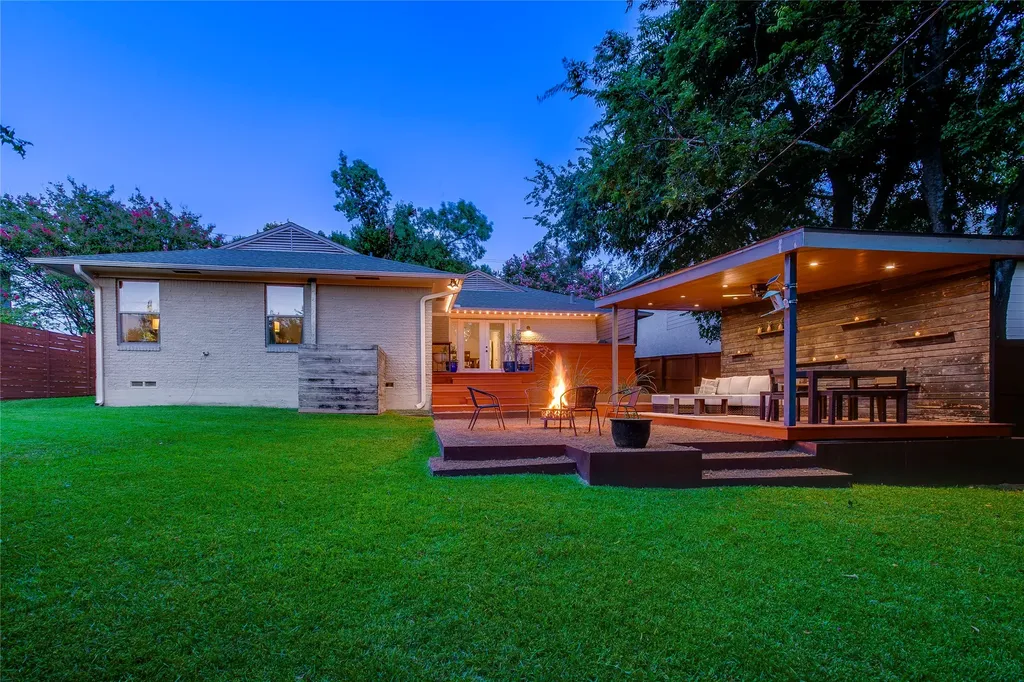 9039 Lanshire Drive Dallas TX 75238