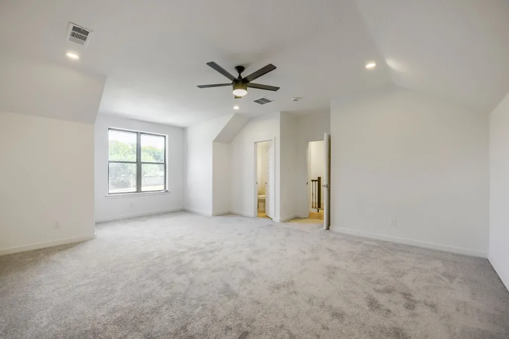 7305 Charbonneau Road Lake Worth TX 76135