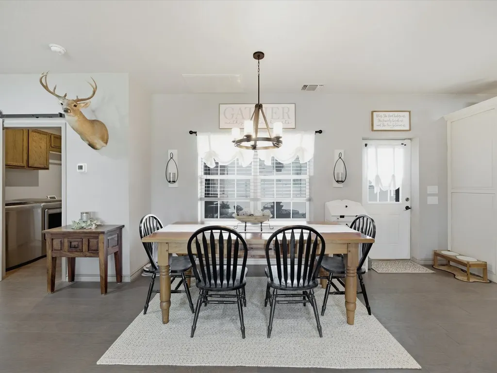 716 County Road 3241 Paradise TX 76073