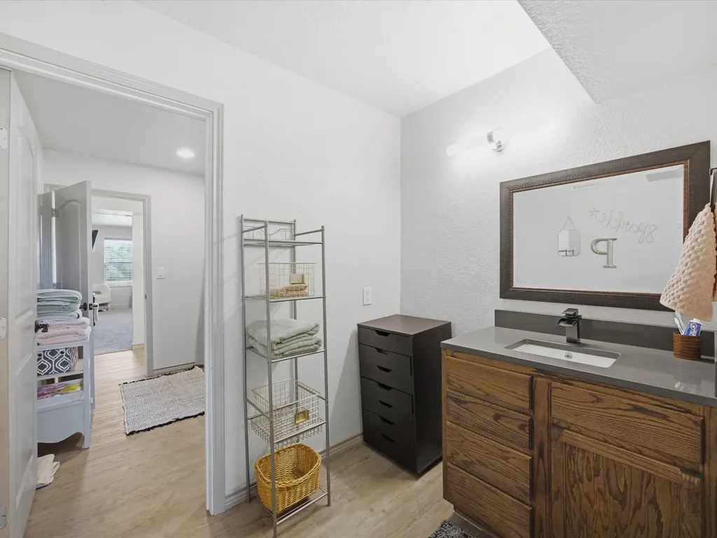 716 County Road 3241 Paradise TX 76073