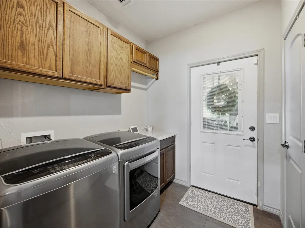 716 County Road 3241 Paradise TX 76073