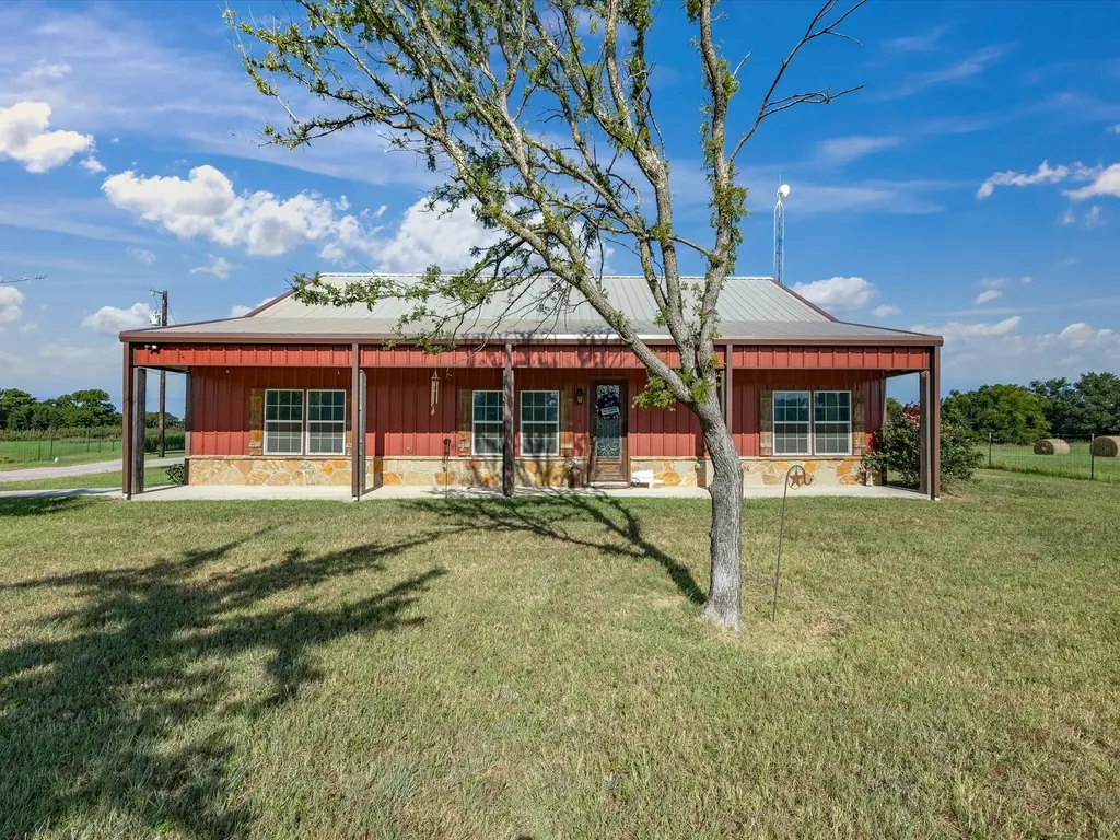 716 County Road 3241 Paradise TX 76073