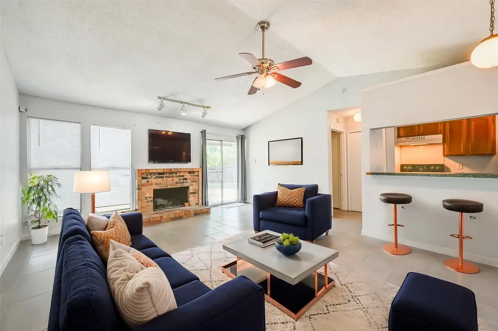 1417 Caplin Drive Arlington TX 76018