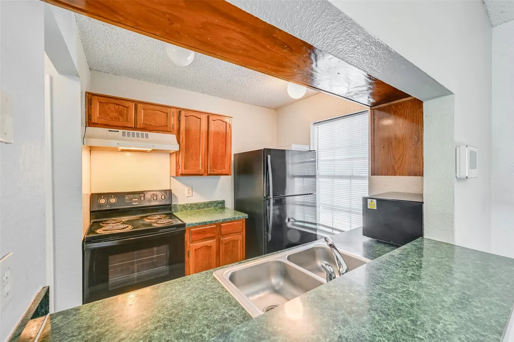 1417 Caplin Drive Arlington TX 76018