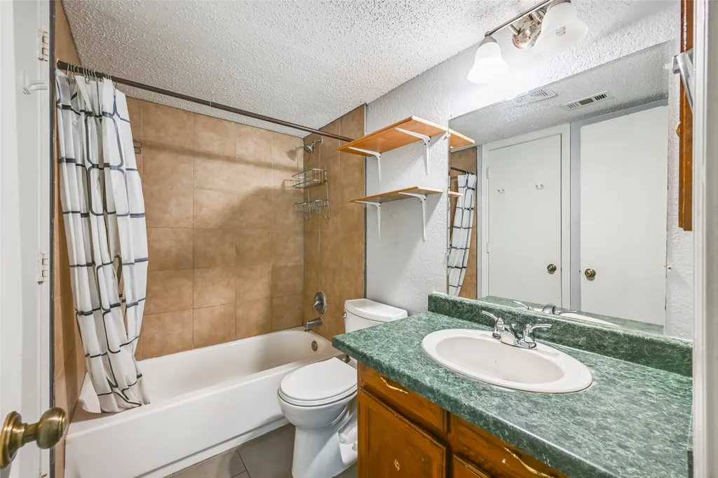 1417 Caplin Drive Arlington TX 76018