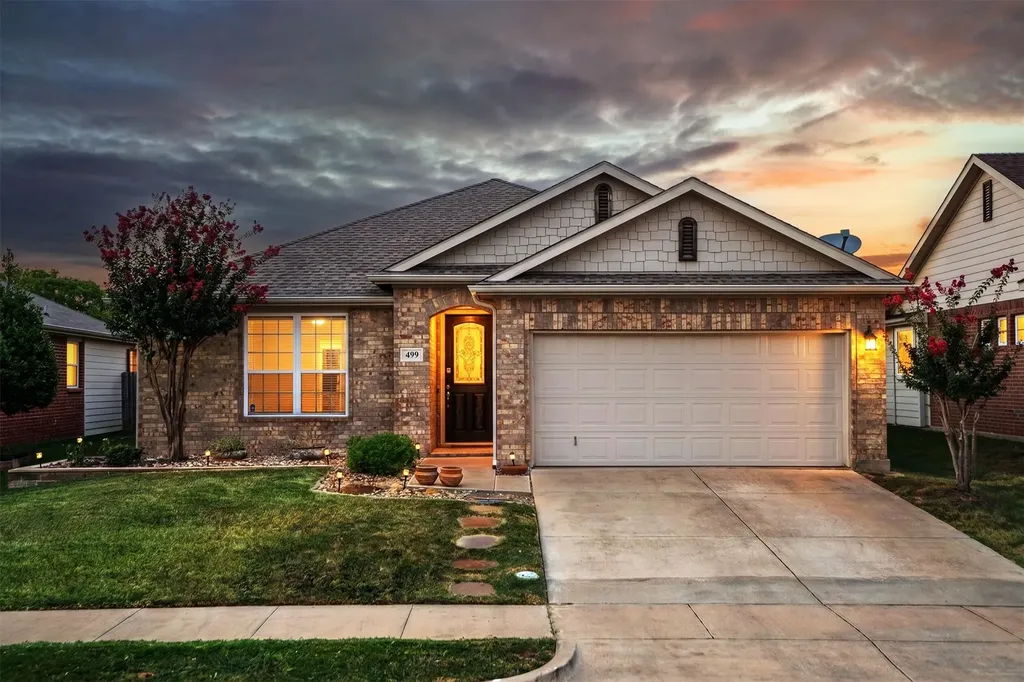 499 Grayson Lane Lake Dallas TX 75065