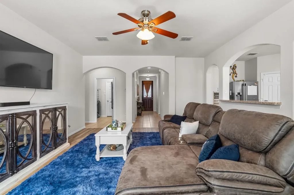 499 Grayson Lane Lake Dallas TX 75065
