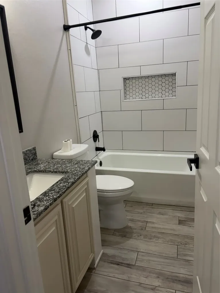 1131 W Sterrett Road Waxahachie TX 75167