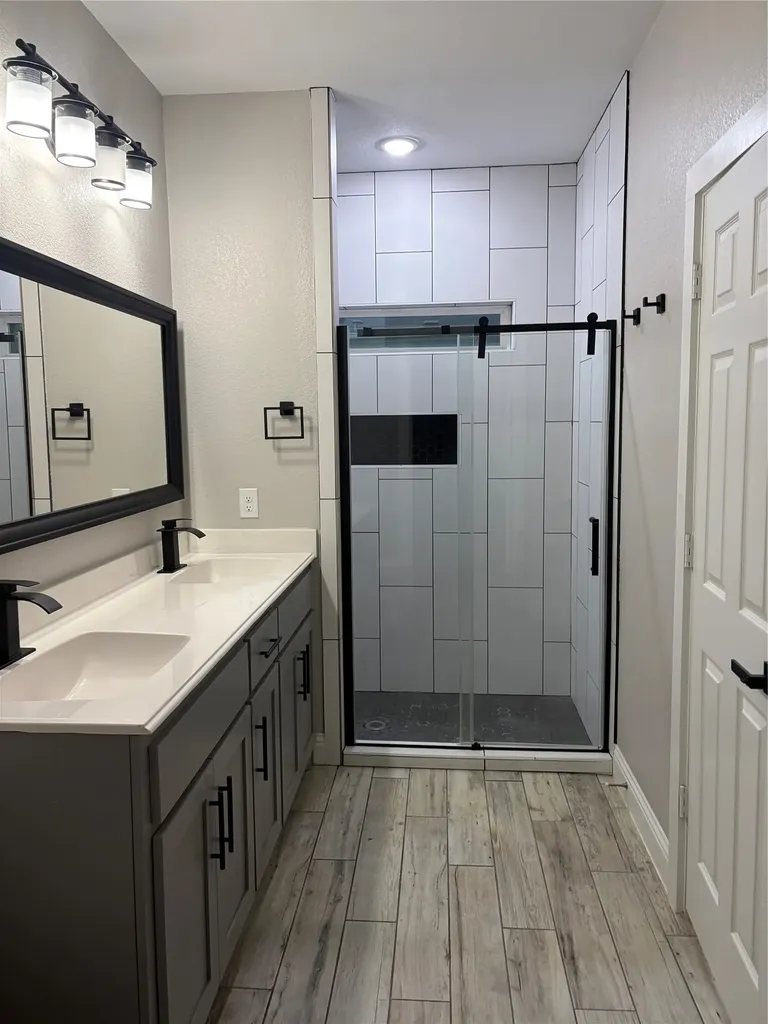 1131 W Sterrett Road Waxahachie TX 75167