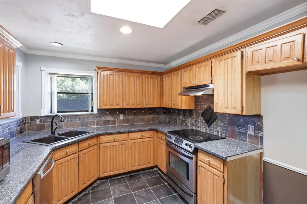 8205 Alsace Court Fort Worth TX 76134