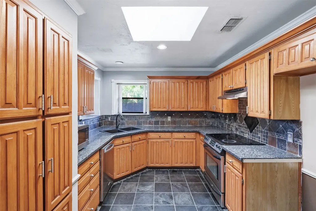 8205 Alsace Court Fort Worth TX 76134