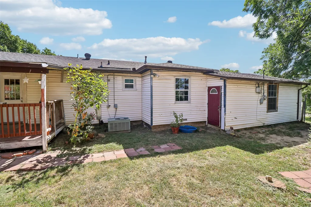 13905 Albemarle Drive Farmers Branch TX 75234