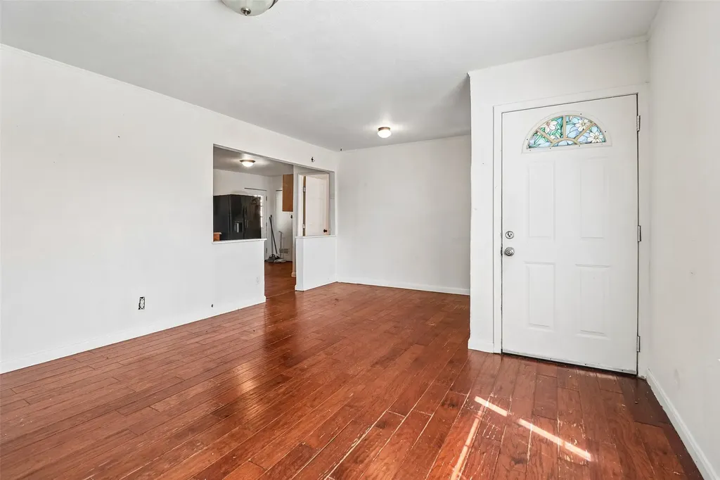 13905 Albemarle Drive Farmers Branch TX 75234