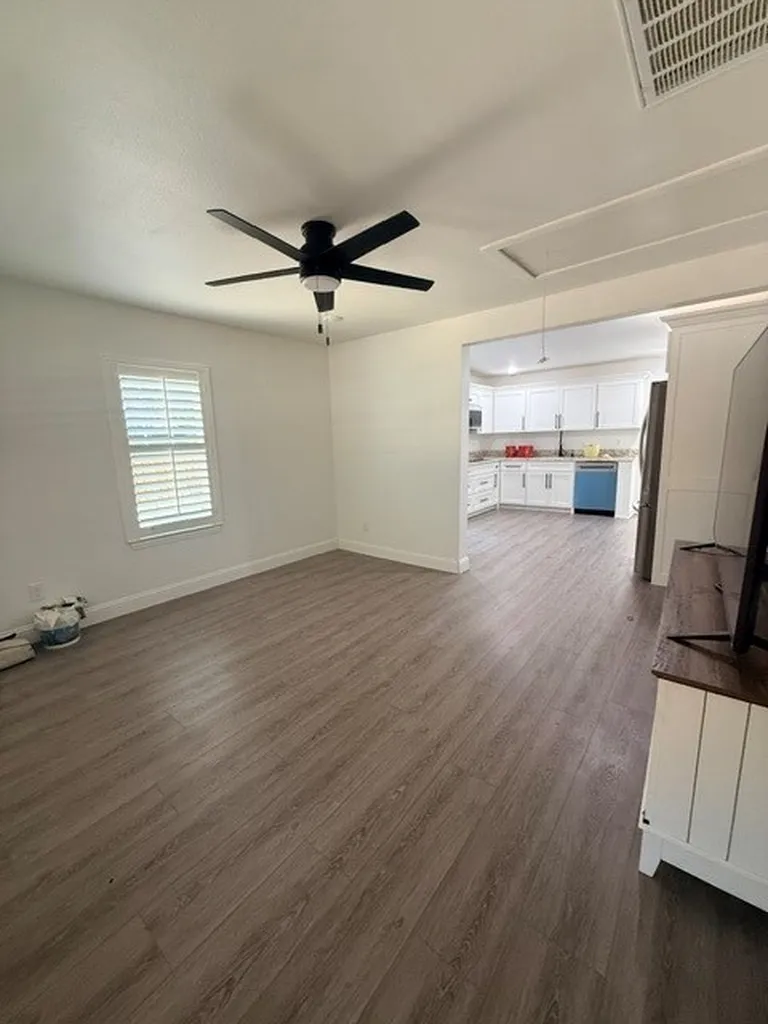 304 N Connett Street Leonard TX 75452