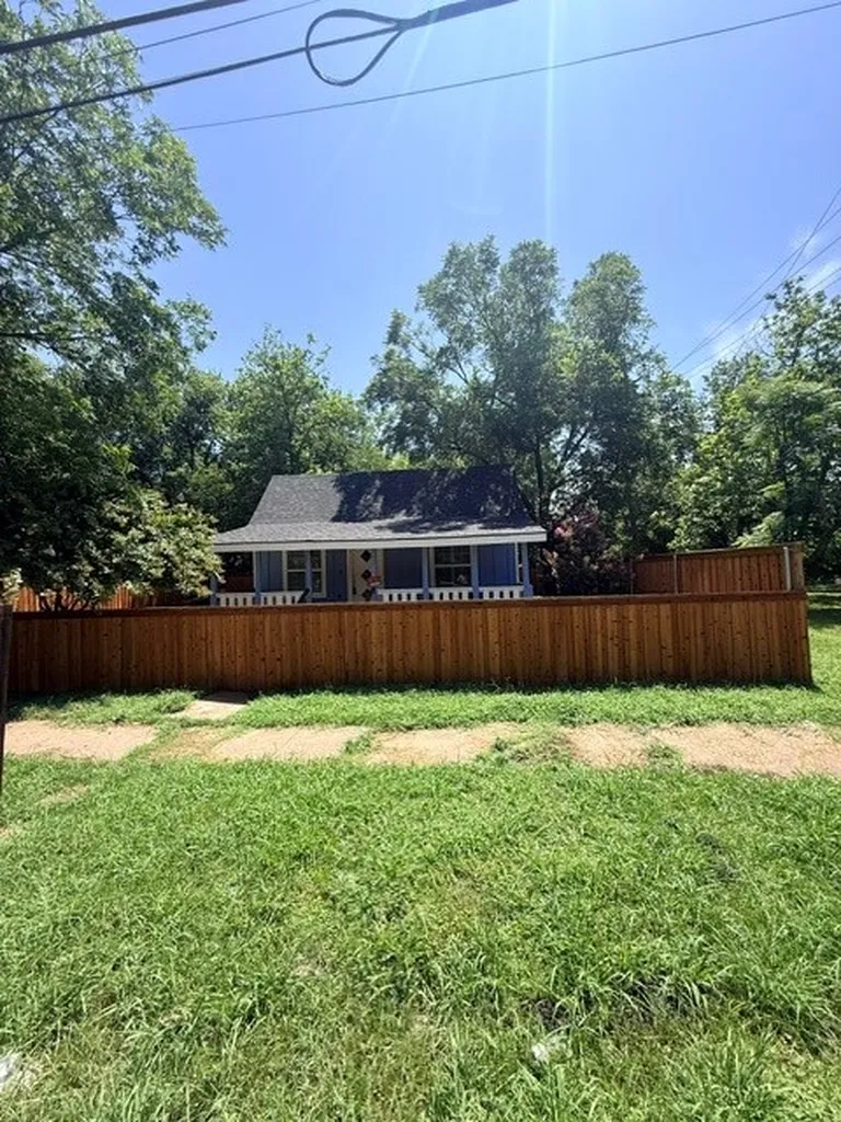 304 N Connett Street Leonard TX 75452