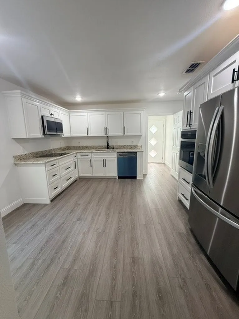 304 N Connett Street Leonard TX 75452