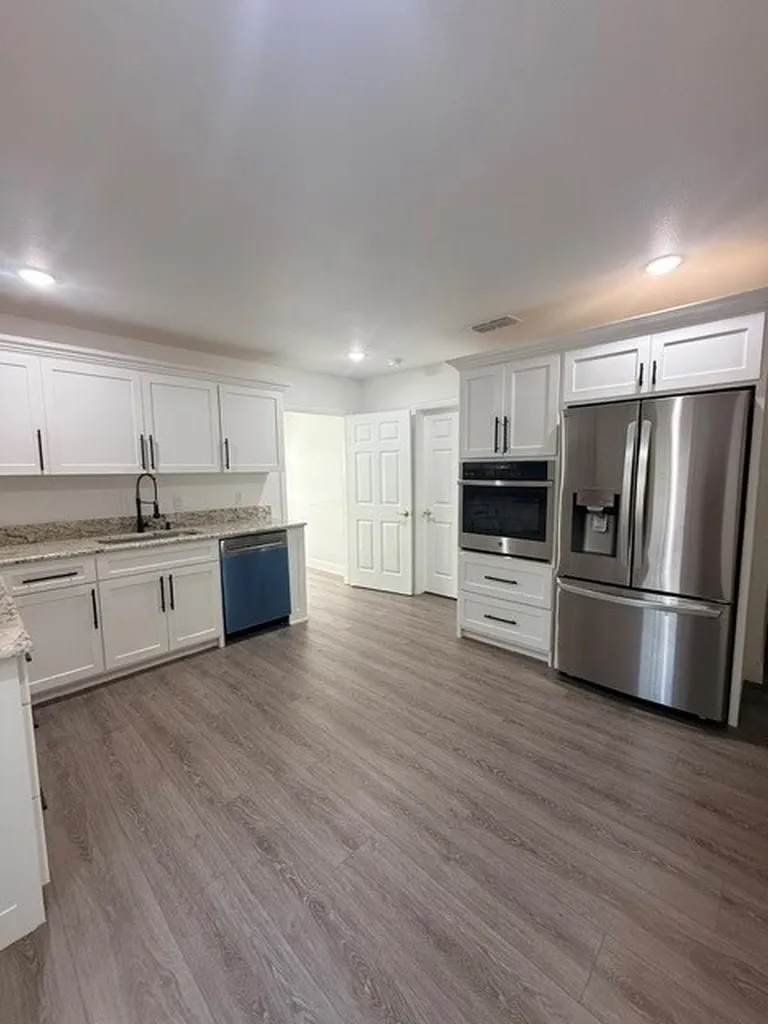 304 N Connett Street Leonard TX 75452