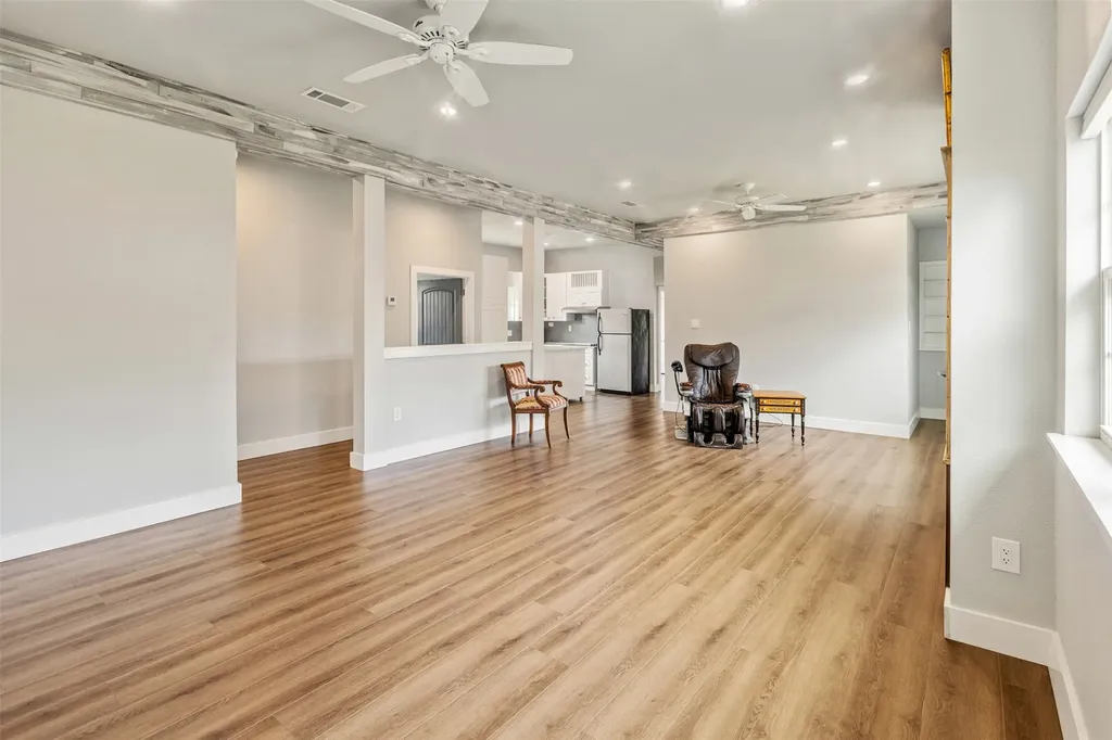 607 S Main Street Kemp TX 75143