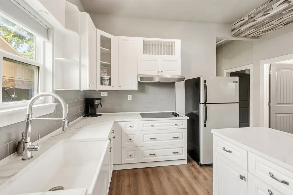 607 S Main Street Kemp TX 75143