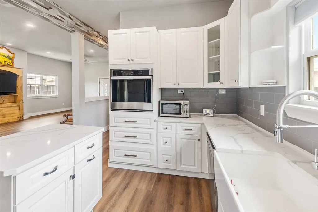 607 S Main Street Kemp TX 75143