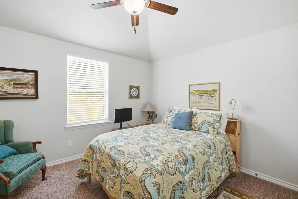 640 Sunfish Point Bluff Dale TX 76433