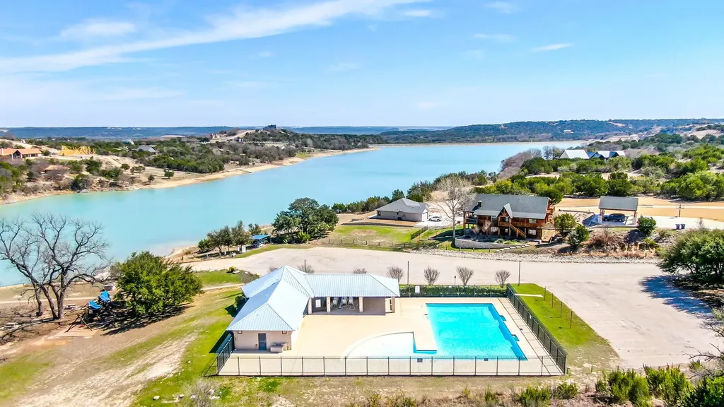 640 Sunfish Point Bluff Dale TX 76433