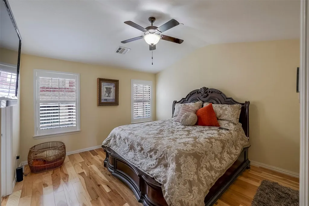 1429 Fox Run Drive Irving TX 75063