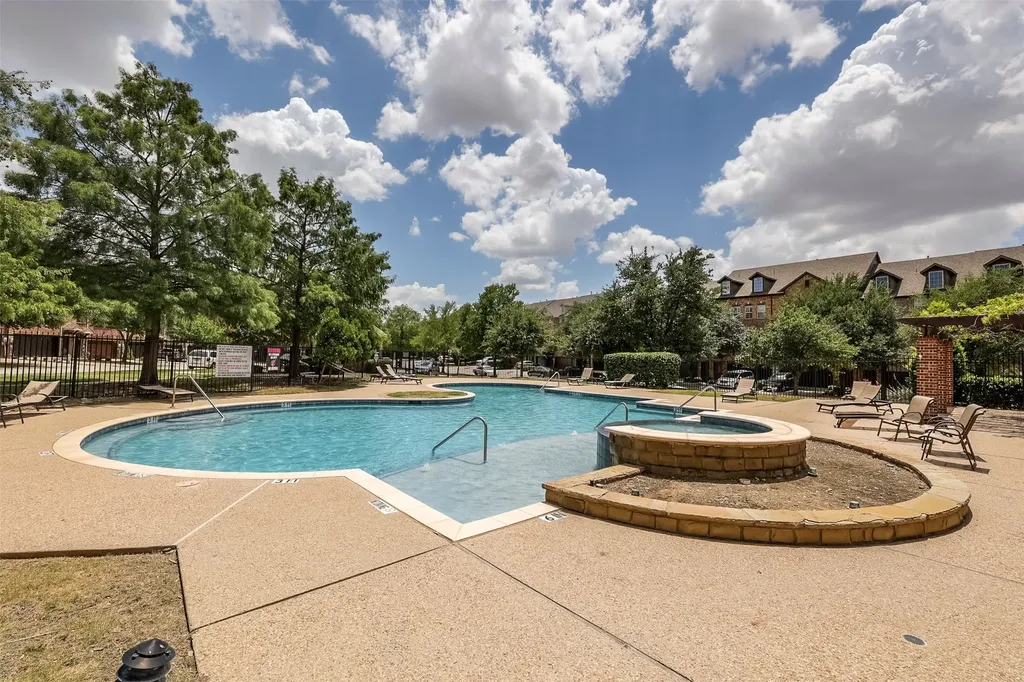 1429 Fox Run Drive Irving TX 75063