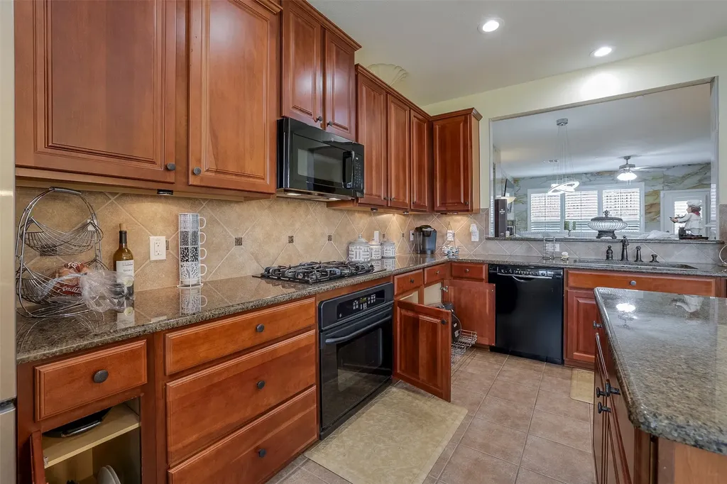 1429 Fox Run Drive Irving TX 75063