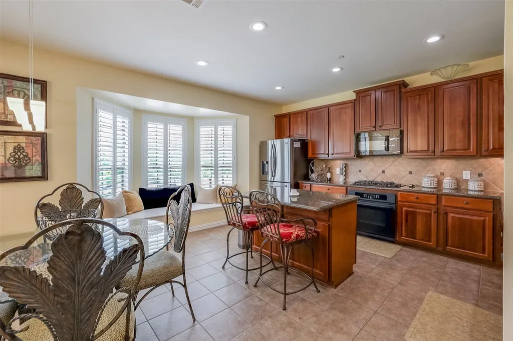 1429 Fox Run Drive Irving TX 75063