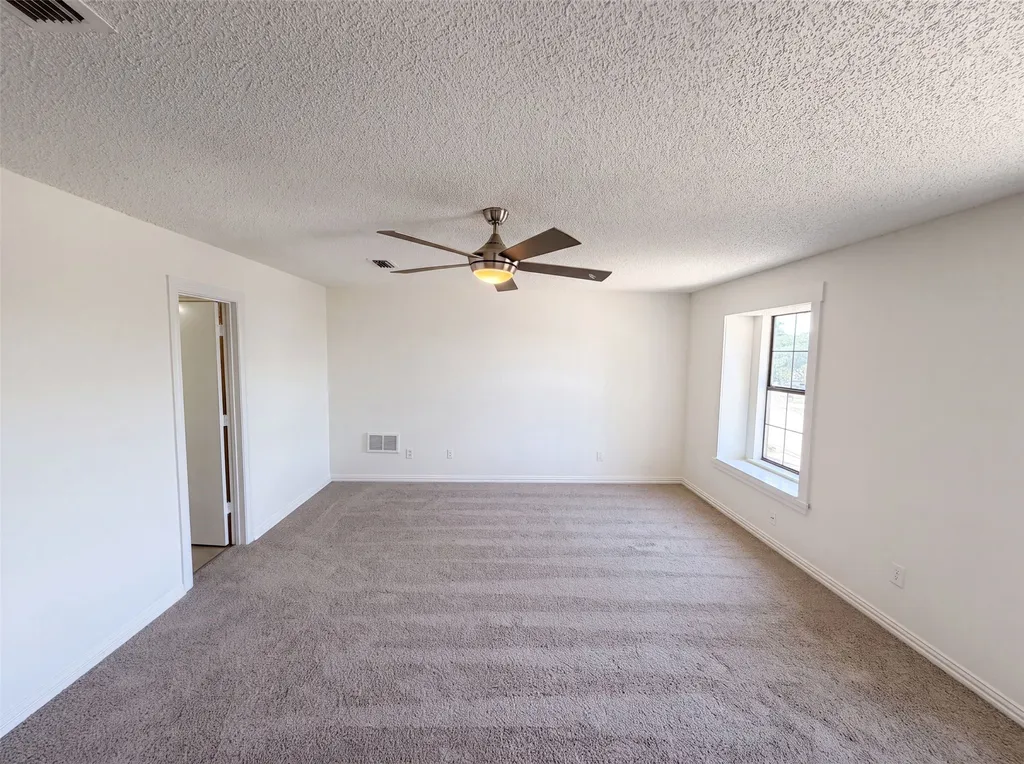 6612 Lakeside Drive Lake Worth TX 76135
