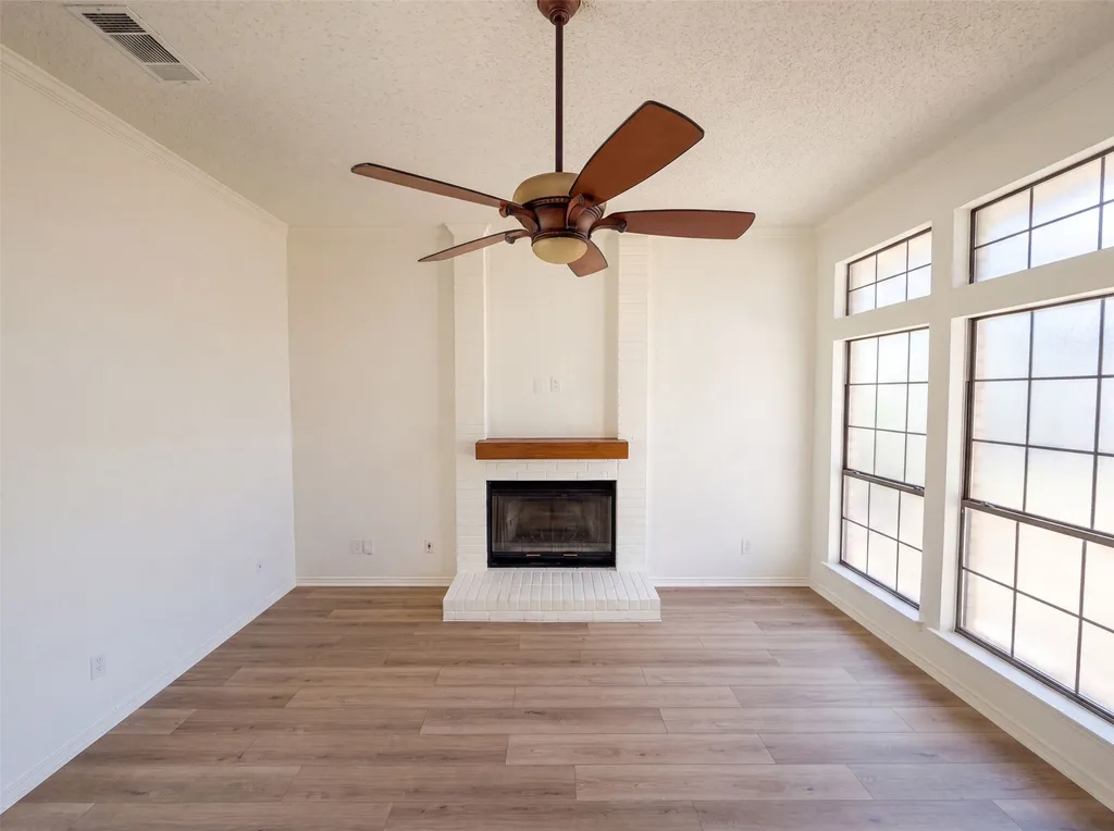 6612 Lakeside Drive Lake Worth TX 76135
