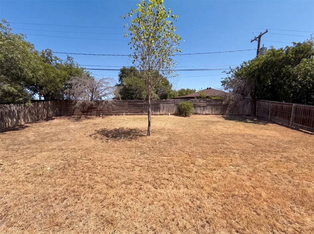 6612 Lakeside Drive Lake Worth TX 76135