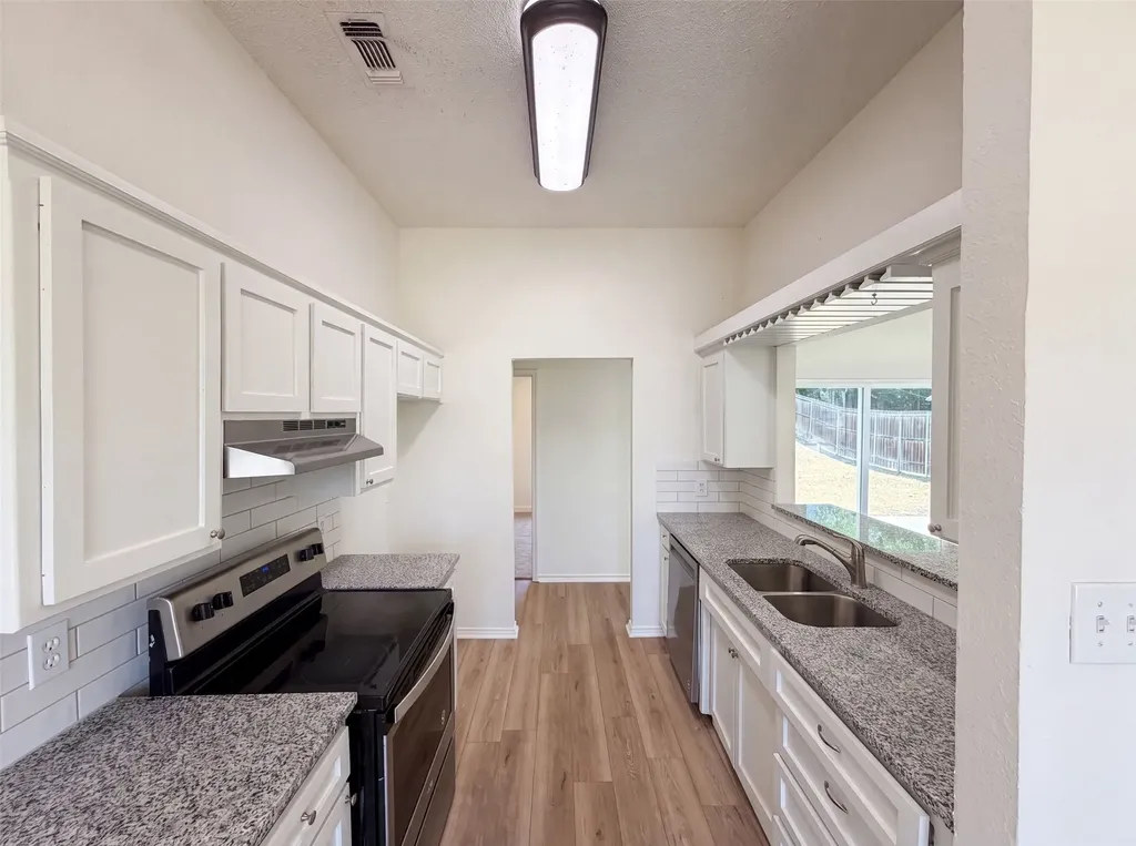 6612 Lakeside Drive Lake Worth TX 76135