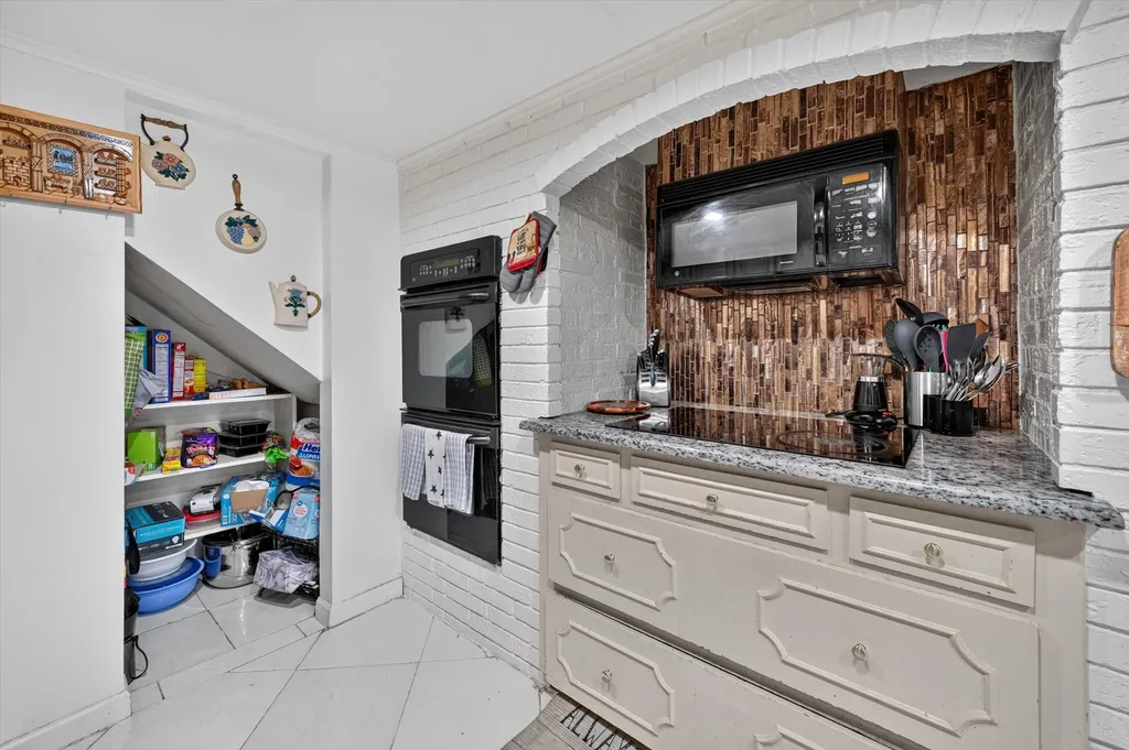5716 Maryview Terrace Haltom City TX 76117