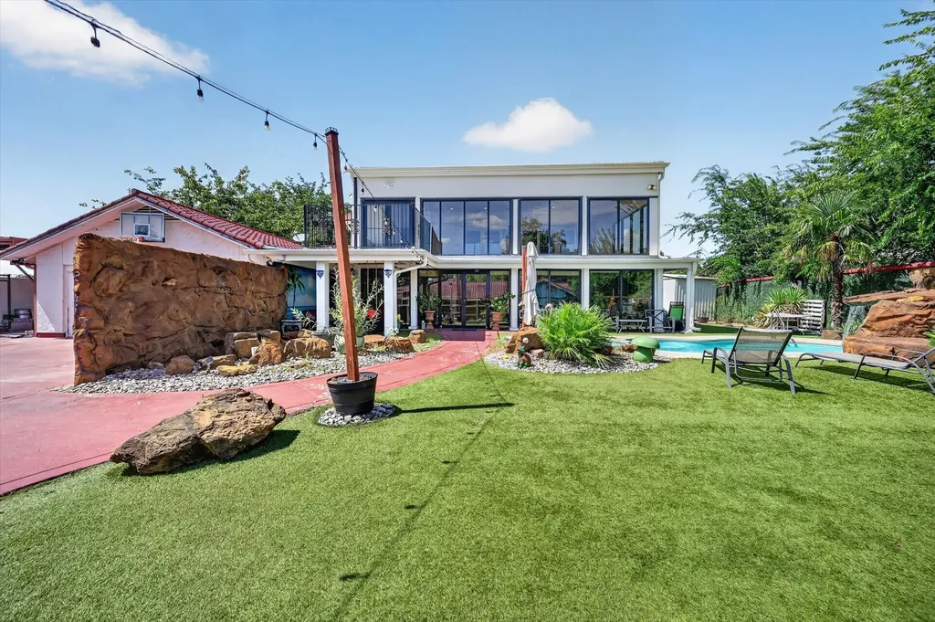 5716 Maryview Terrace Haltom City TX 76117