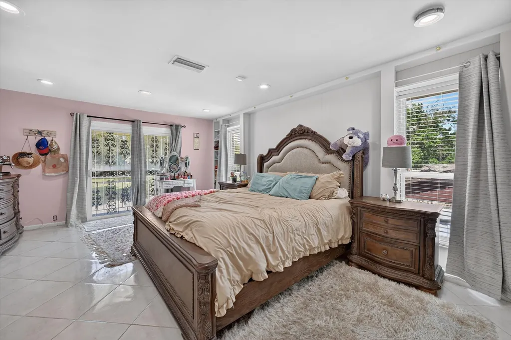 5716 Maryview Terrace Haltom City TX 76117