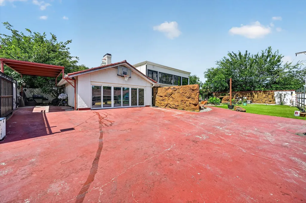 5716 Maryview Terrace Haltom City TX 76117