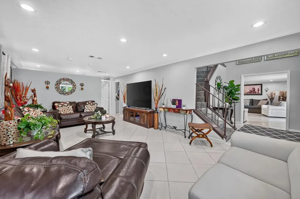 5716 Maryview Terrace Haltom City TX 76117