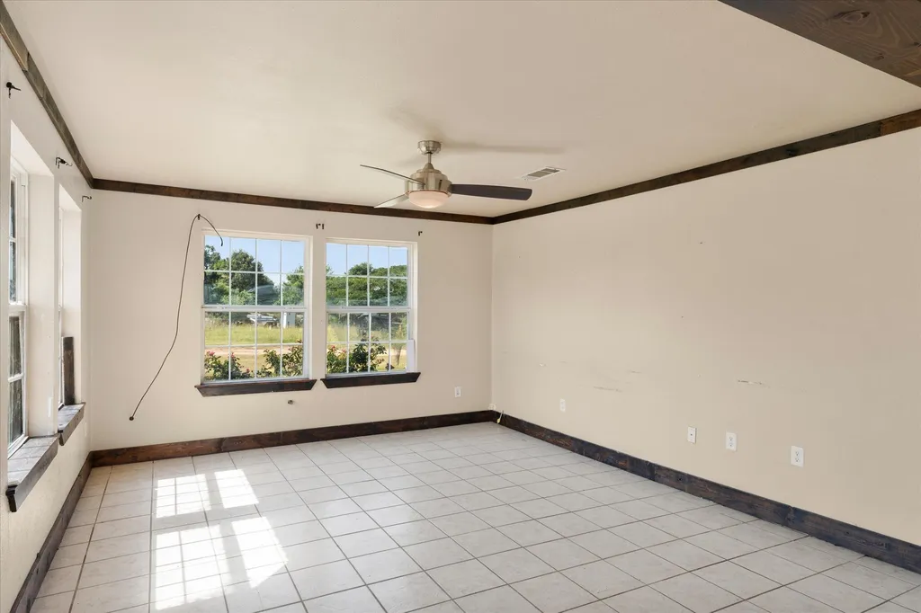 11465 County Road 3904 Athens TX 75752