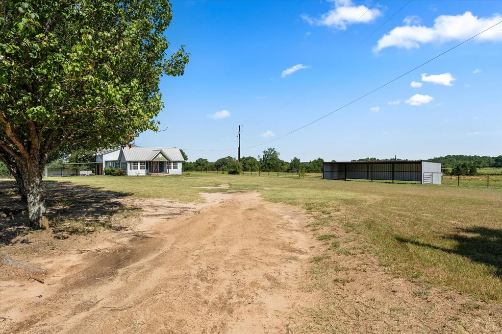 11465 County Road 3904 Athens TX 75752