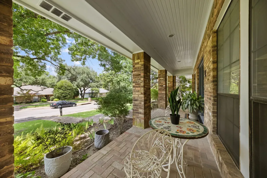 6522 Mccommas Boulevard Dallas TX 75214