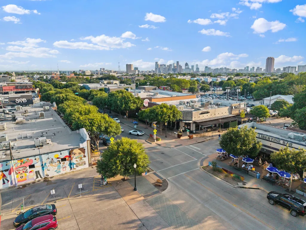 6522 Mccommas Boulevard Dallas TX 75214