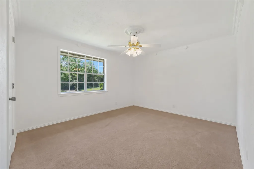 718 Ridgecrest Circle Denton TX 76205
