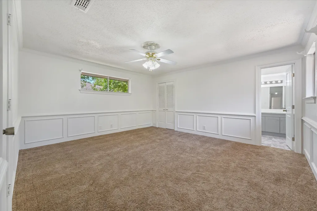 718 Ridgecrest Circle Denton TX 76205