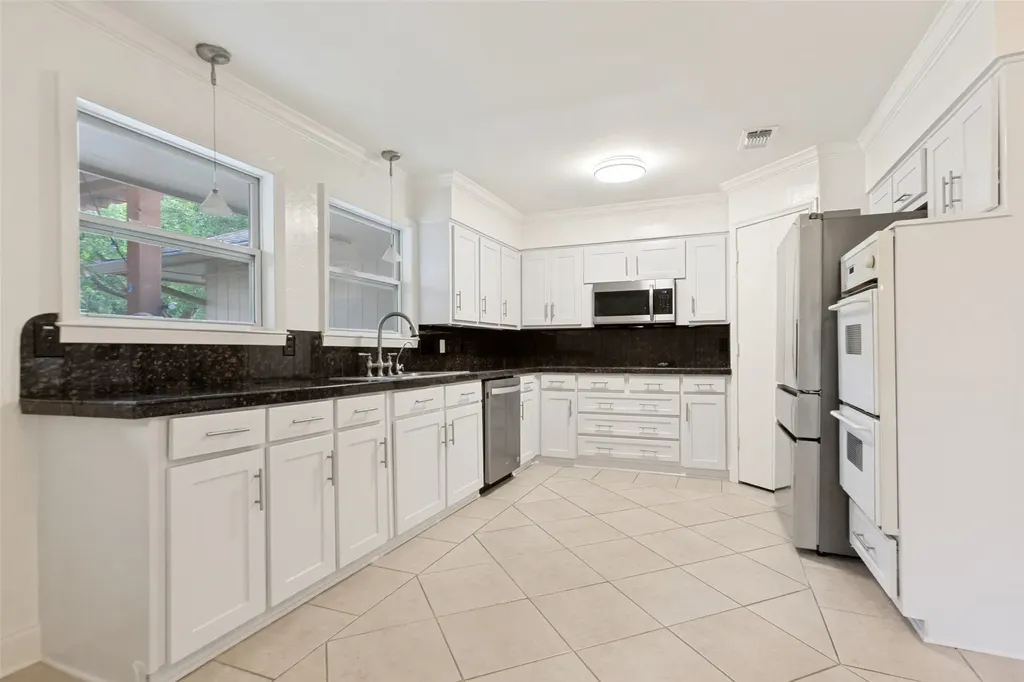 3113 Brookshire Drive Plano TX 75075